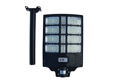 farola con panel solar incluido